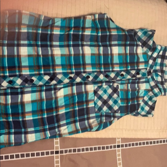 Passport green white plaid button collared blouse